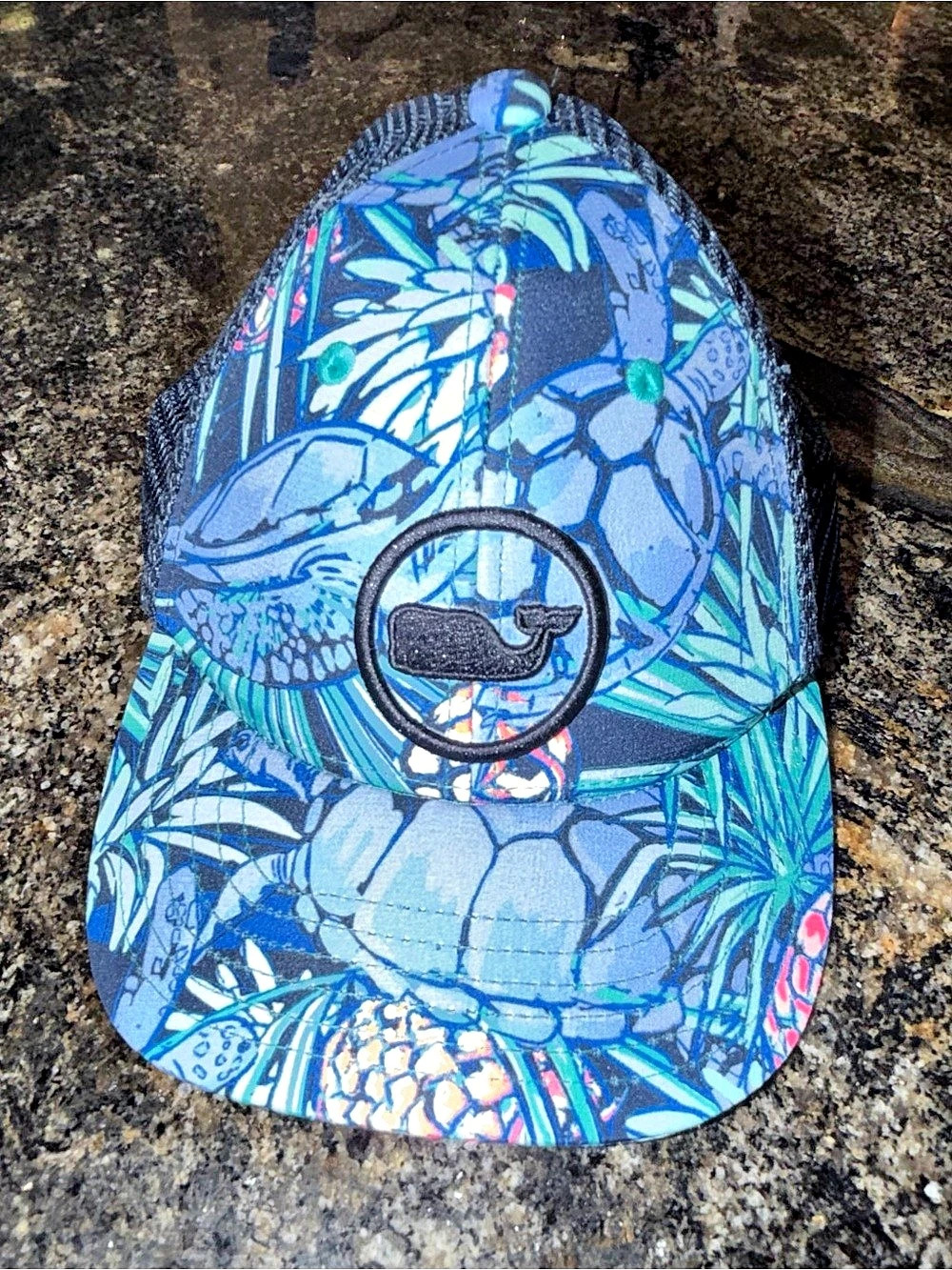 Vineyard Vines Tropical Sea Turtle Trucker Hat Blue & Green Like New